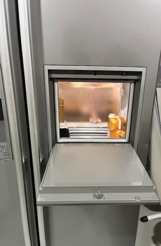 LG Amerikaanse Koelkast met Water- en IJsdispenser en Mini Bar