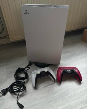 Playstation 5 Digital (1TB) met 2 controllers