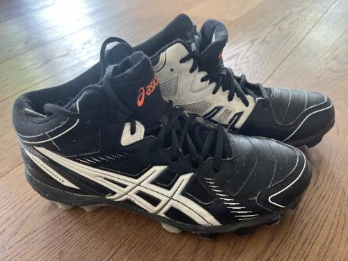Sportschoenen veld (korfbal of hockey)