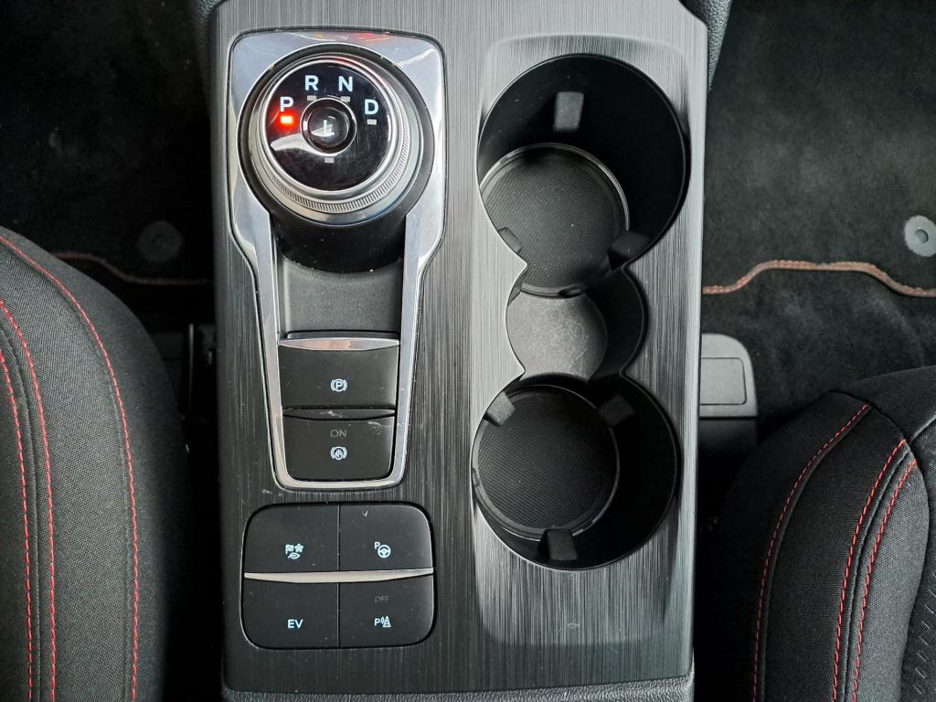 Ford Kuga 2.5 phev st-line | apple carplay & android auto | parkeersensoren