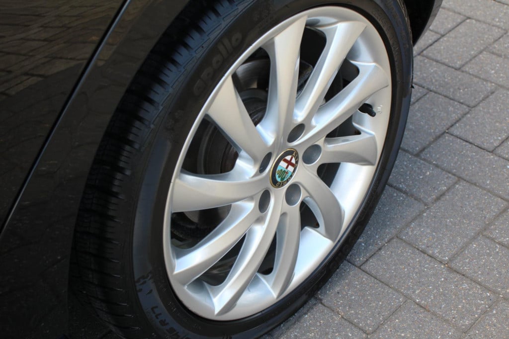 Alfa Romeo Giulietta 1.4 t turbo turismo - leder - cruise - clima - stoel v