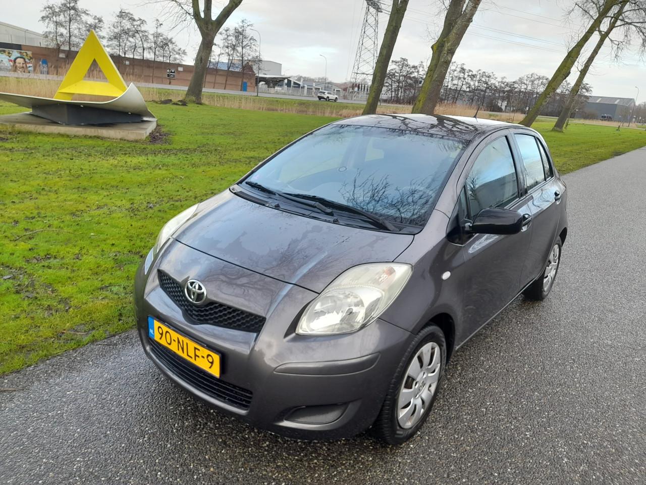Prima Toyota Yaris - Euro 3,750,=