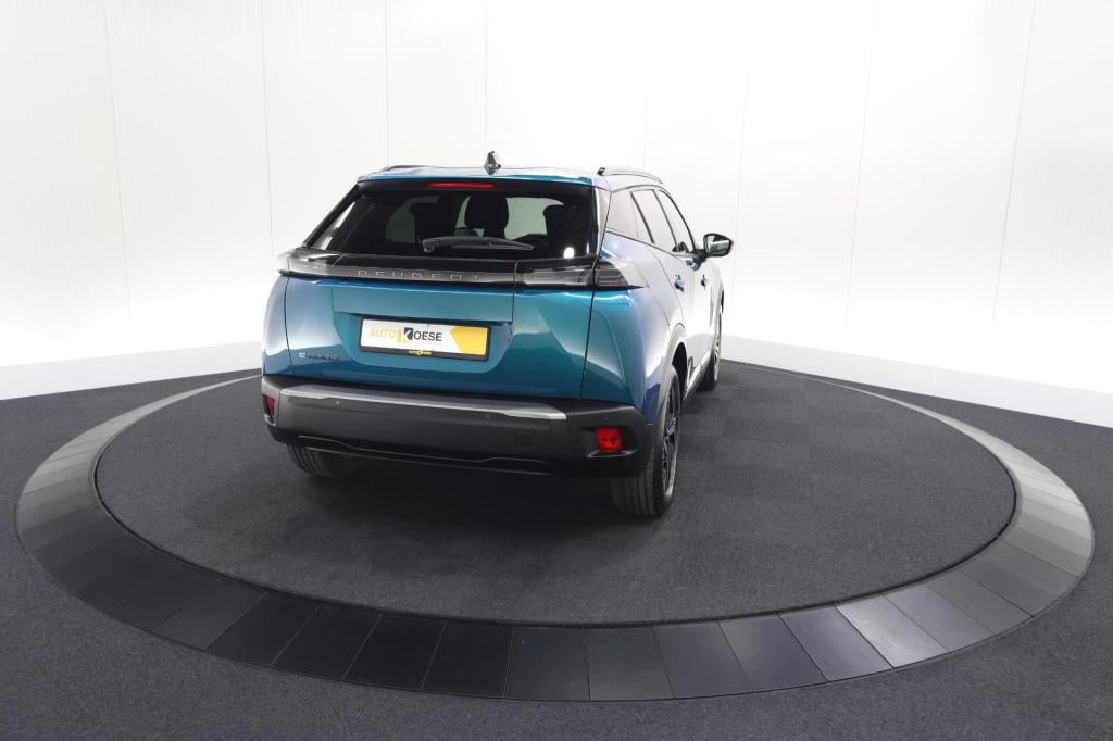 Peugeot E-2008 ev allure avantage 54 kwh | soh 97,7% | 11 kw lader | apple 