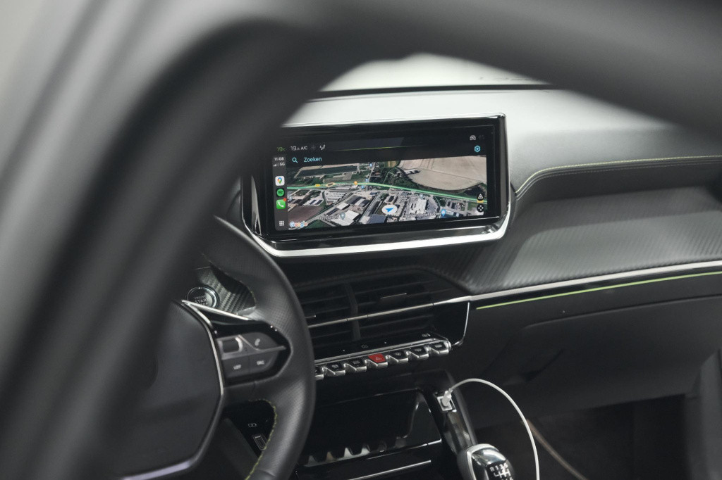 Peugeot 208 puretech 100 gt | camera | navigatie | apple carplay | parkeers