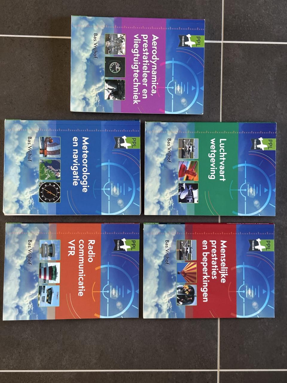 PPL lesboeken set - 2024