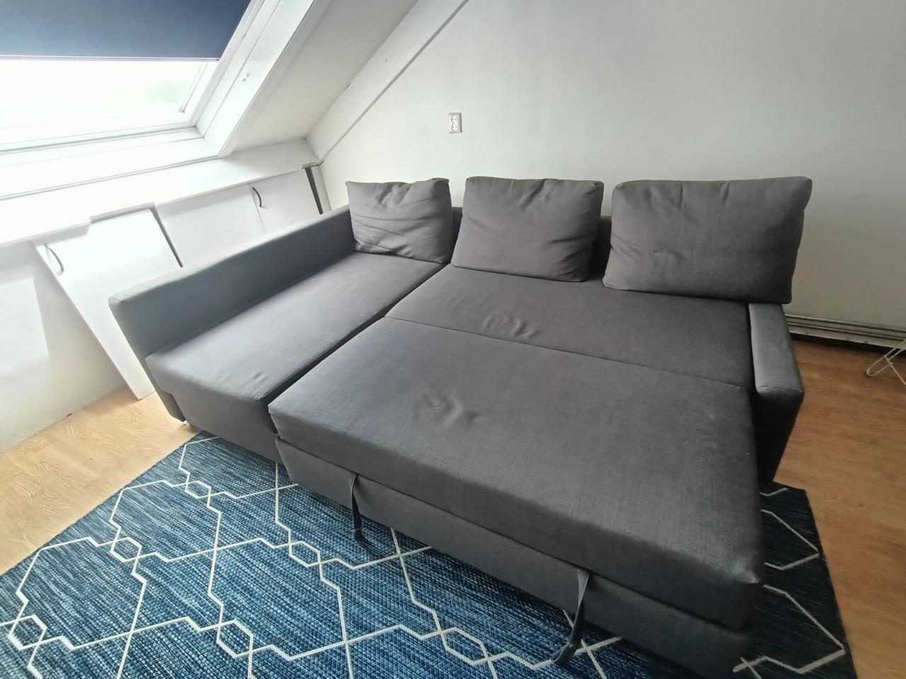 Hoek-slaapbank IKEA- FRIHETEN-SKIFTEBO donkergrijs