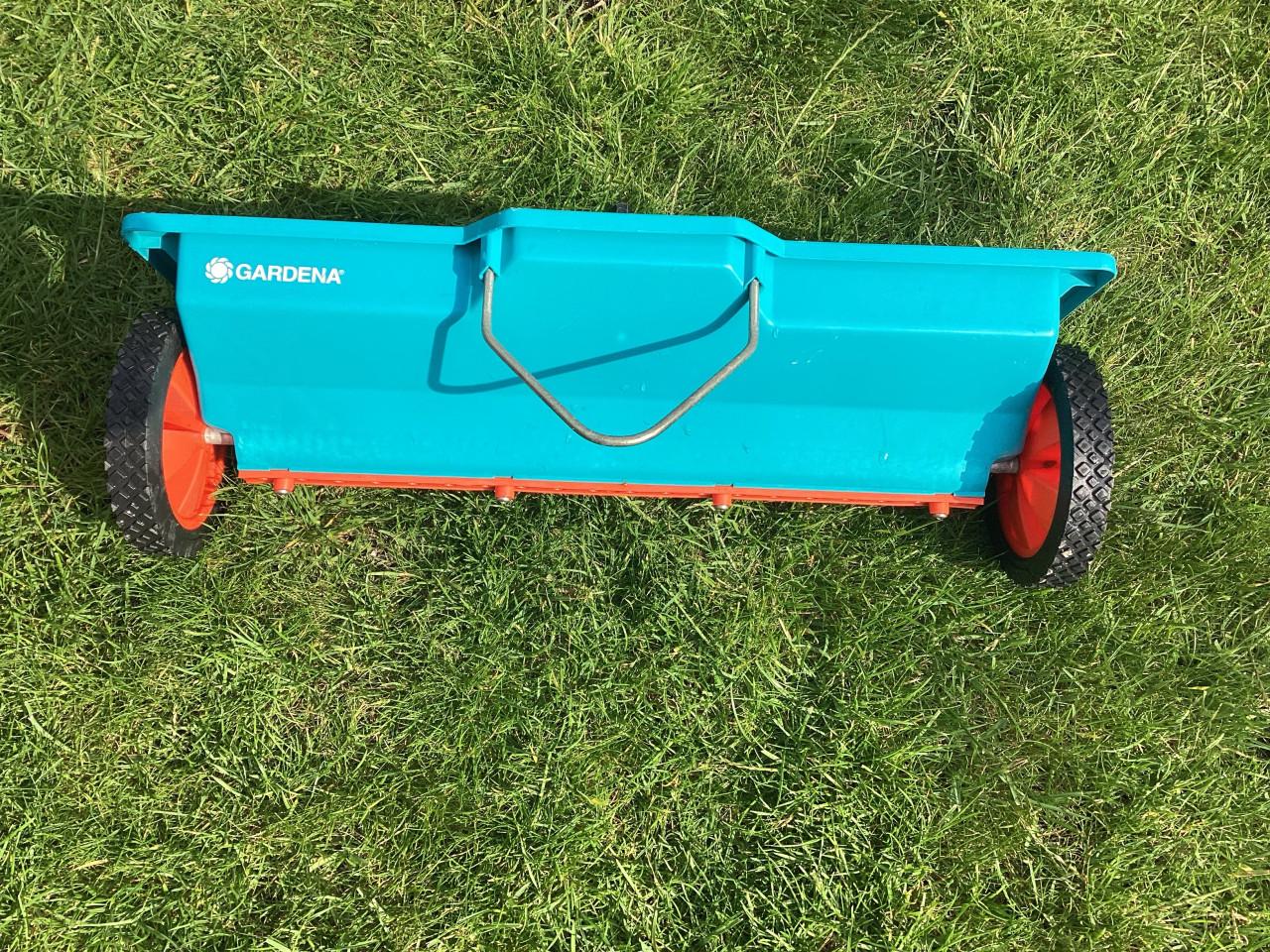 Gardena strooiwagen
