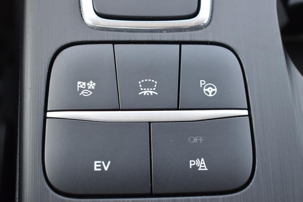 Ford Kuga 2.5 phev vignale | elektrisch wegklapbare trekhaak | climate cont