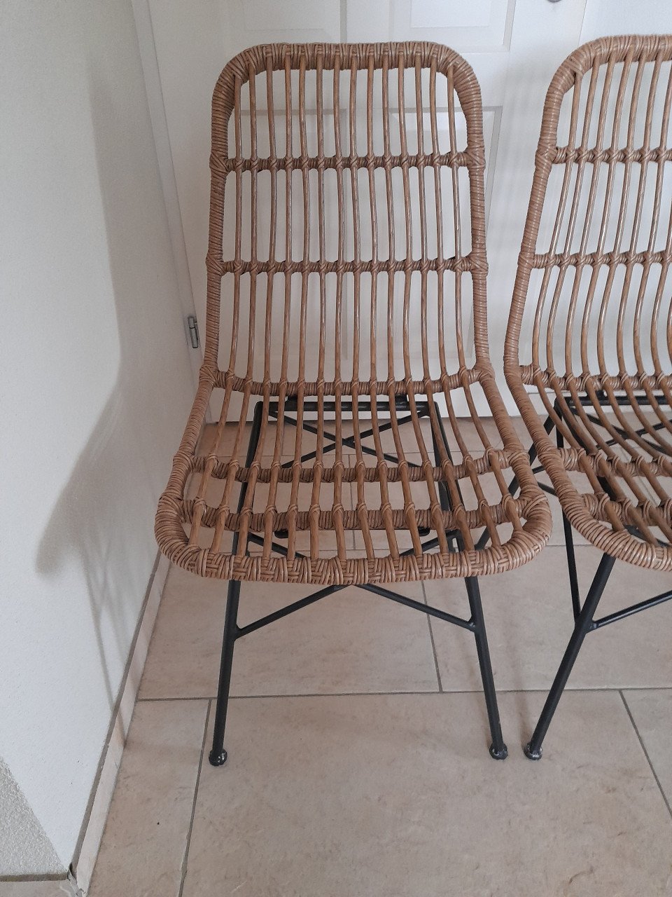 9 Leuke stoeltjes (in goede nette staat ) €20 per stuk