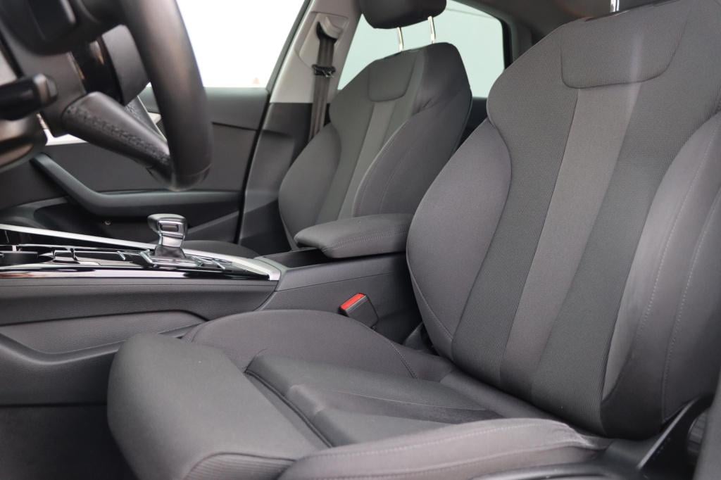 Audi A4 limousine 40 tfsi advanced edition 204pk s-tronic