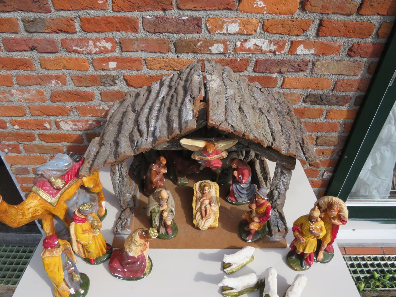 Antieke grote kerststal