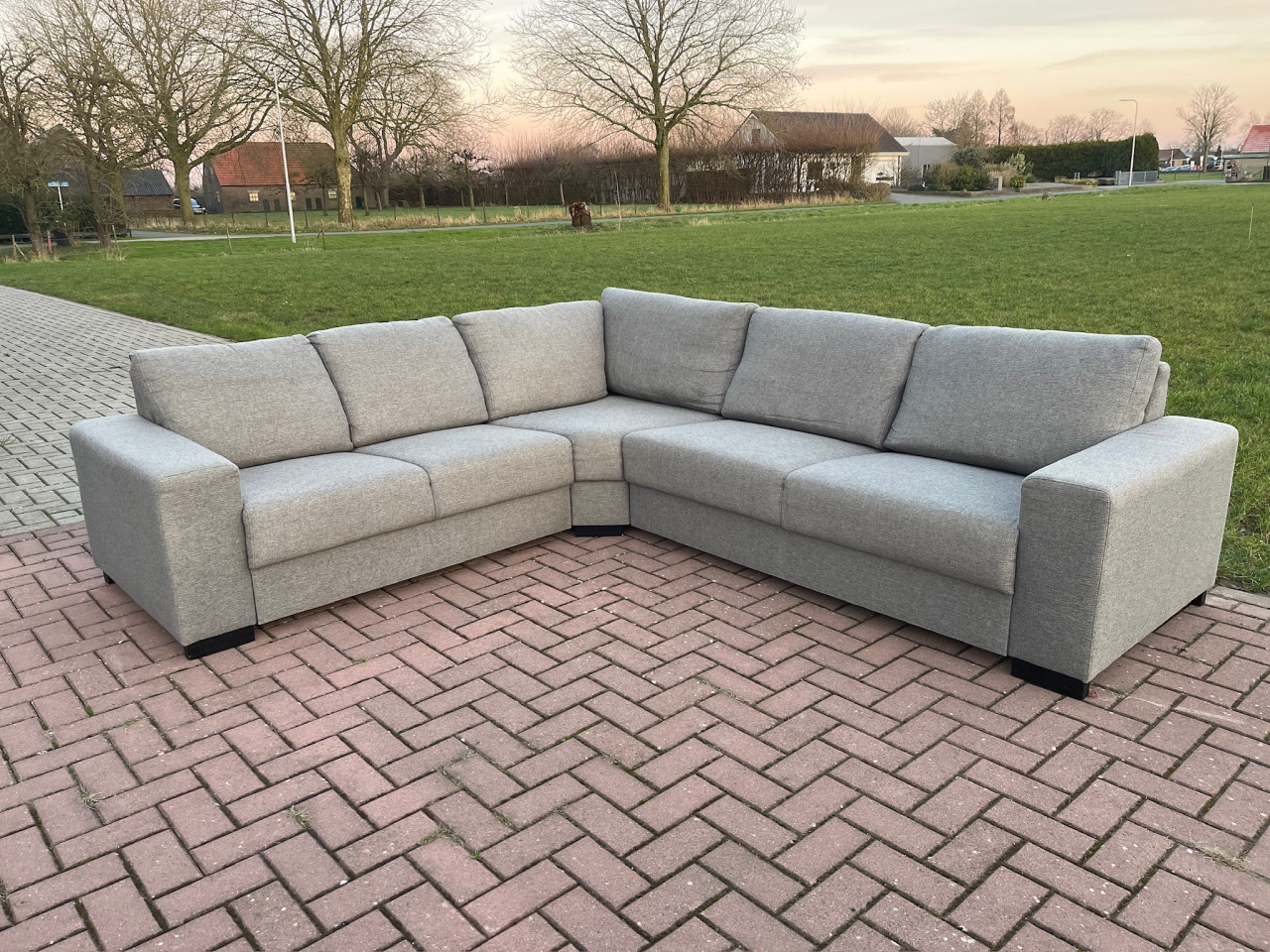 GRATIS LEVERING HEEL NL Mooie Grijs Stoffen Hoekbank