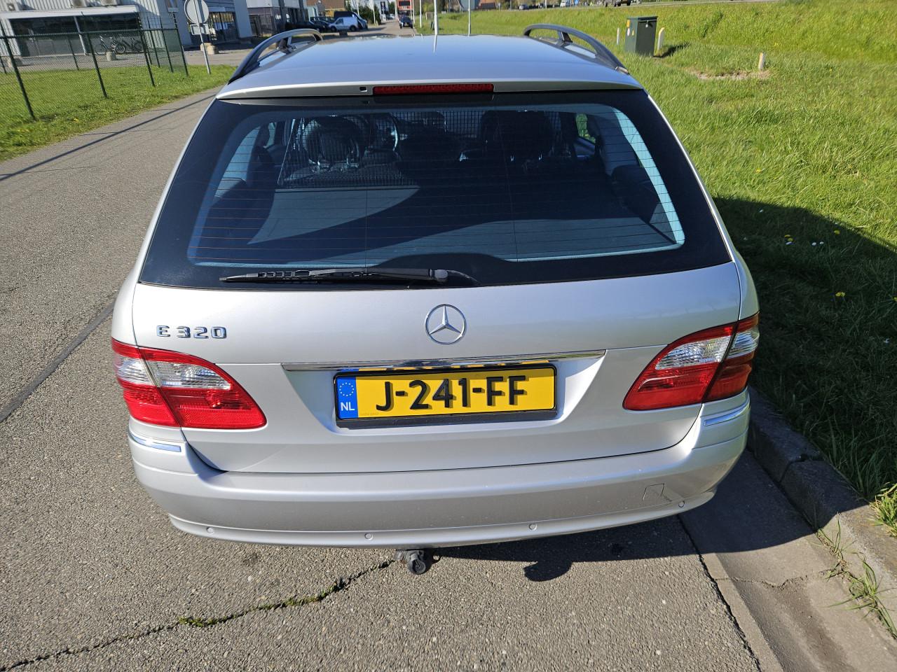 Mercedes-Benz E320 Avantgarde Kombi Benzine
