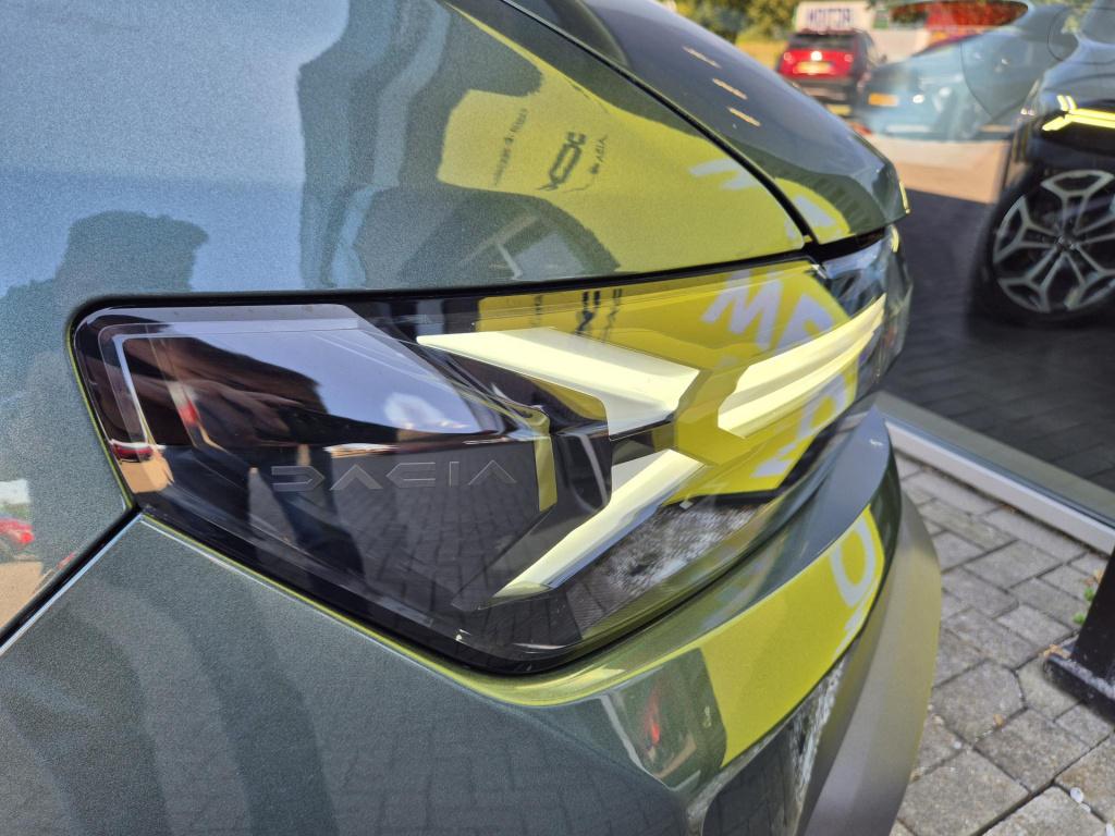 Dacia Duster 1.6 hybrid 140 journey camera, climate control, apple/android 