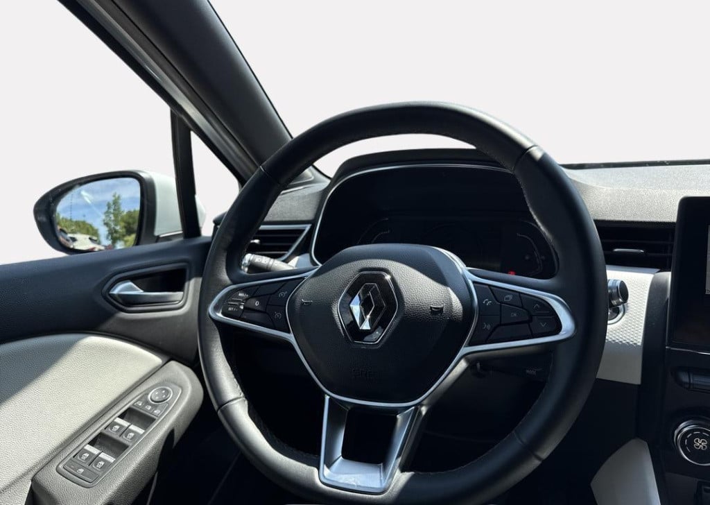 Renault Clio 1.6 e-tech hybrid 140 intens