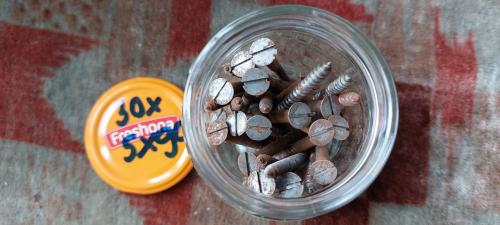 30 st PVK Houtschroeven staal 5x90