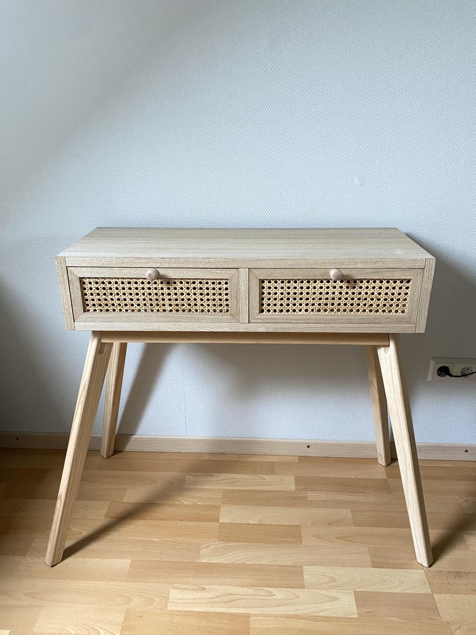 Xenos sidetable