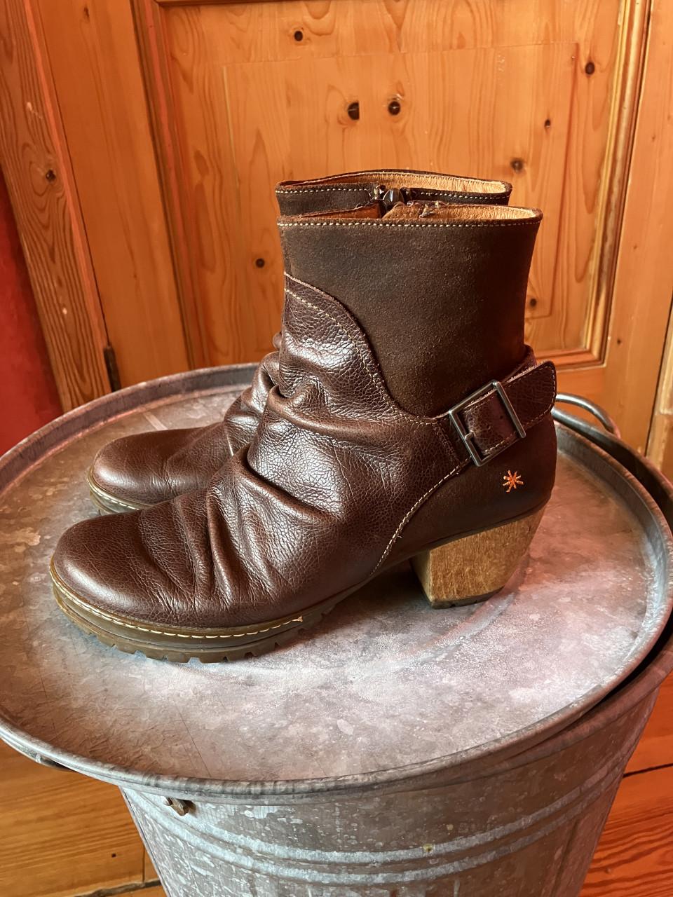 Lederen enkellaarsjes The Art Company