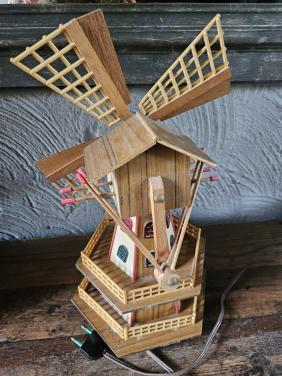 Decoratieve vintage Windmolen met verlichting en muziekdoos