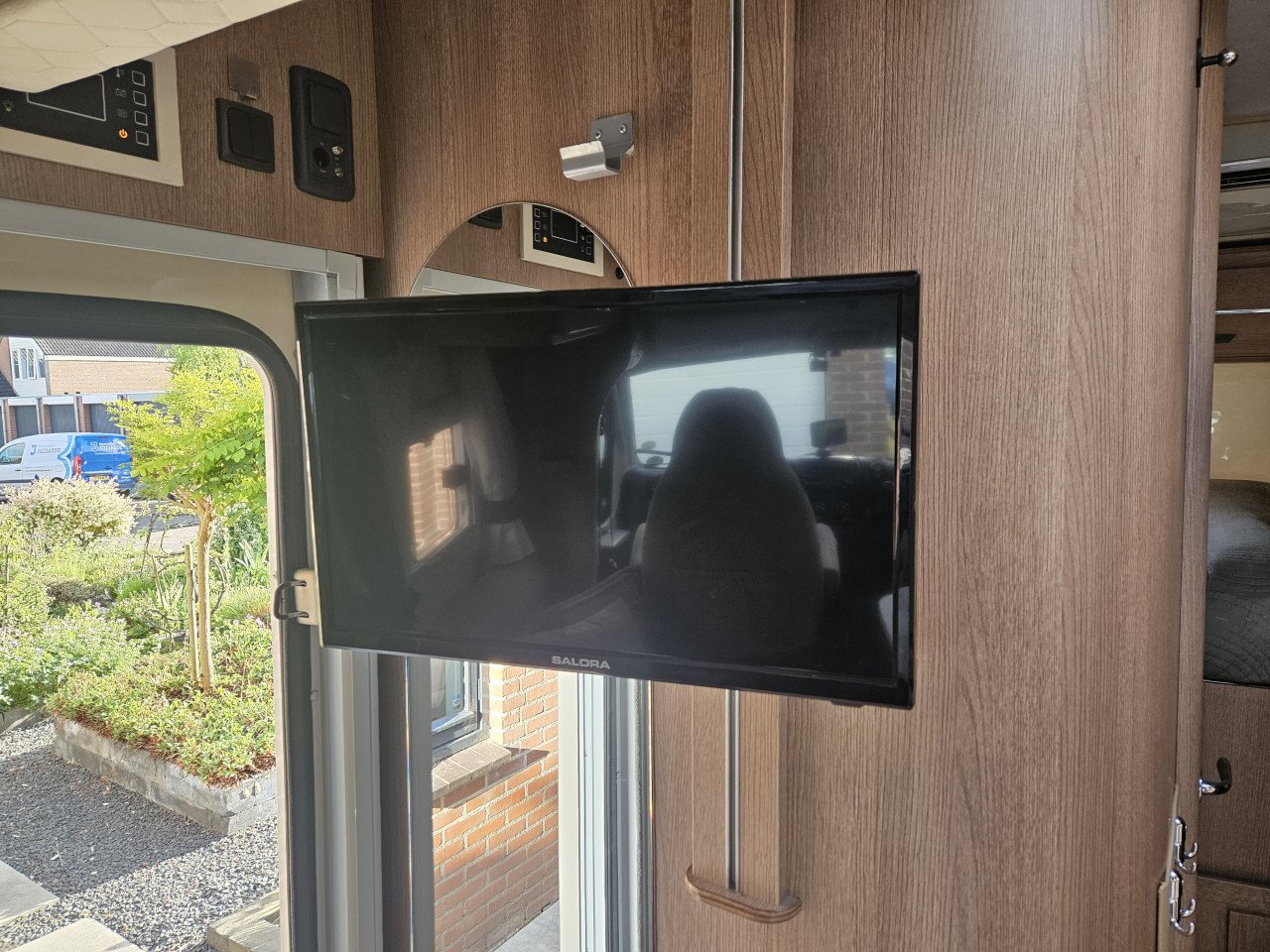 Mclouis MC4 60G half integraal camper