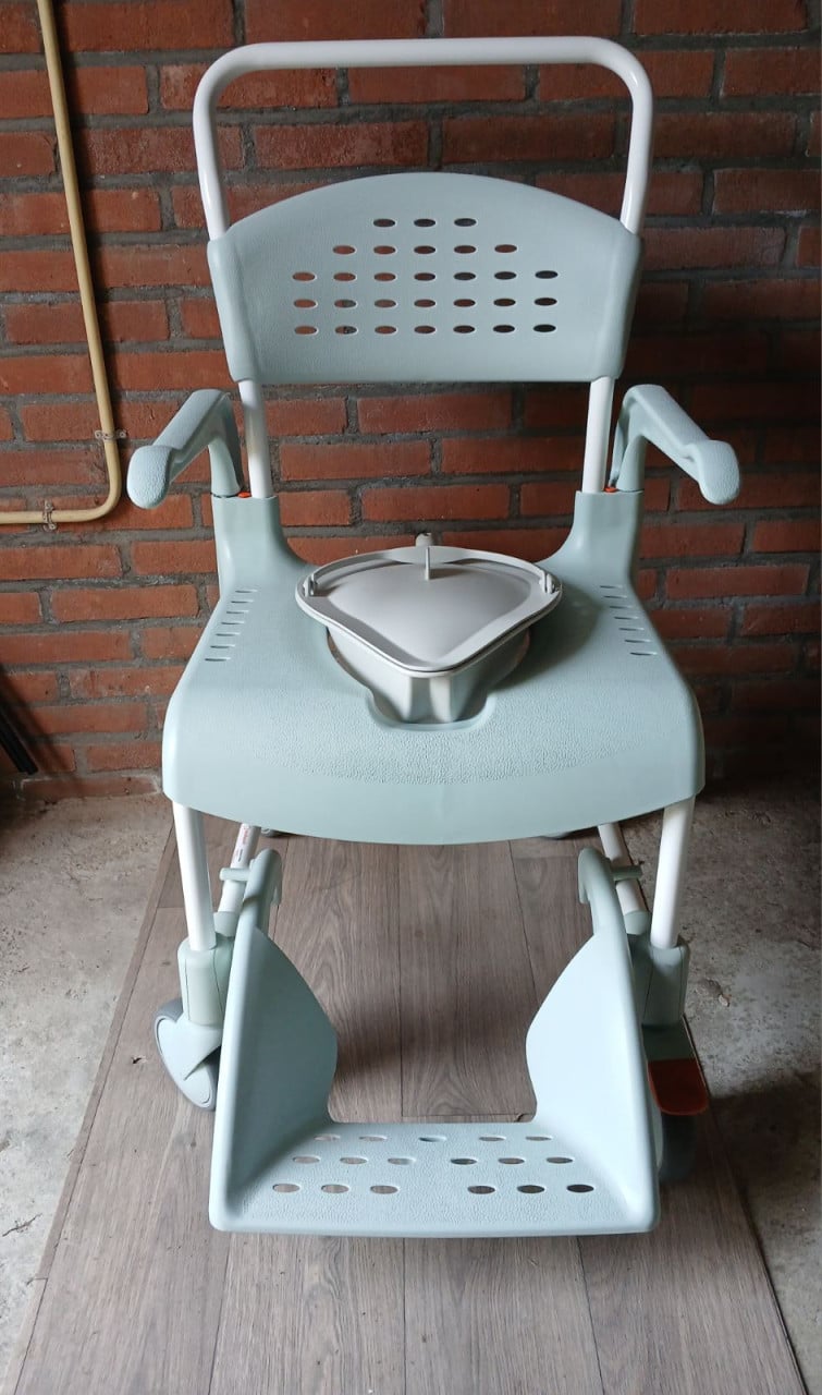 Douchestoel  en  toiletstoel  po stoel  Etac Clean