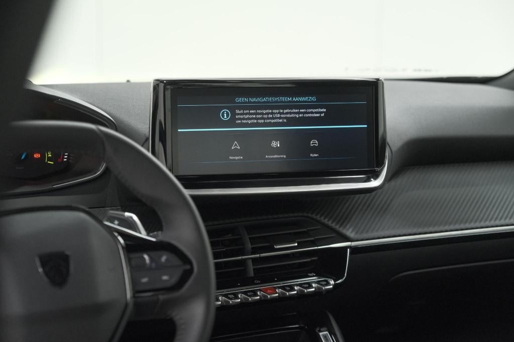 Peugeot 2008 1.2 hybrid 136 style | apple carplay | parkeersensoren | clima