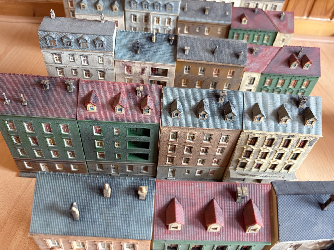 Set huisjes voor de modelspoorbaan