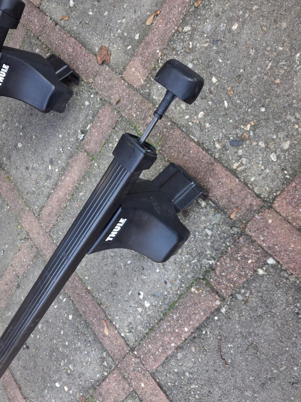 Thule Dakdragers Alfa Romeo 159 sedan en SW