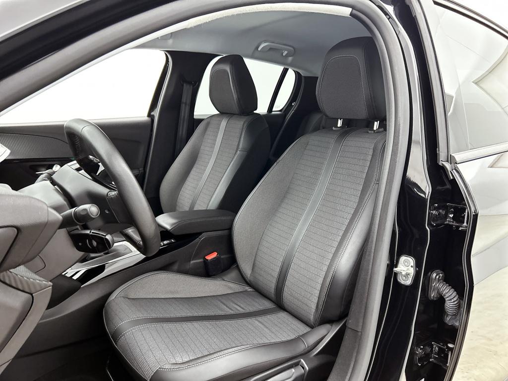 Peugeot 208 100pk allure pack | rijklaar | keyless | camera | stoelverwarmi
