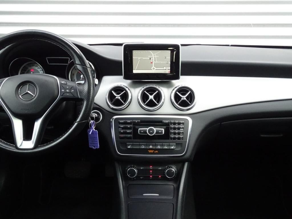 Mercedes-Benz Gla-klasse 200 prestige urban | pano | stoelverwarming