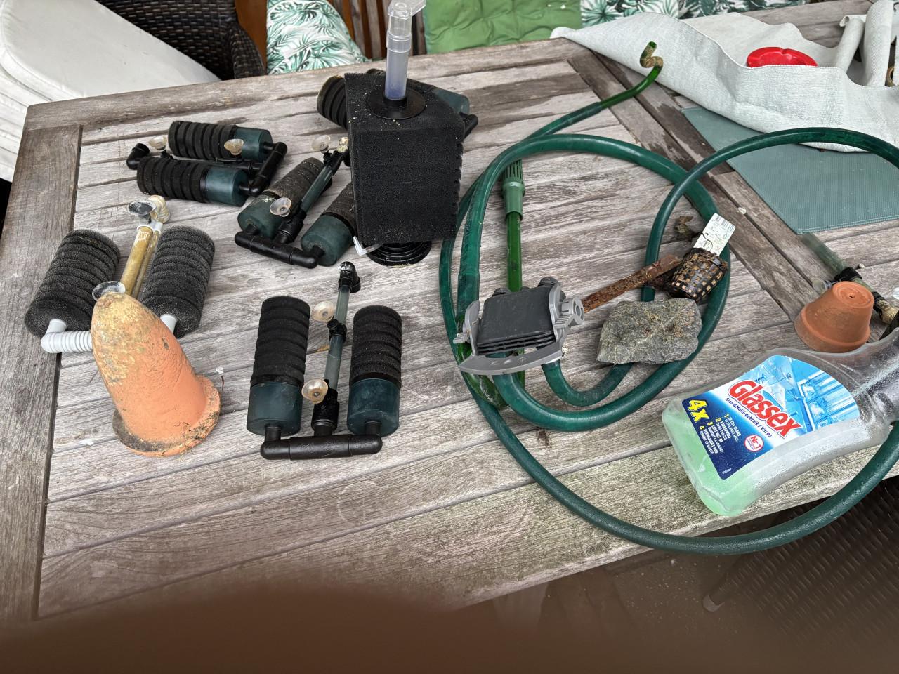 Diverse aquariumspullen /benodigdheden