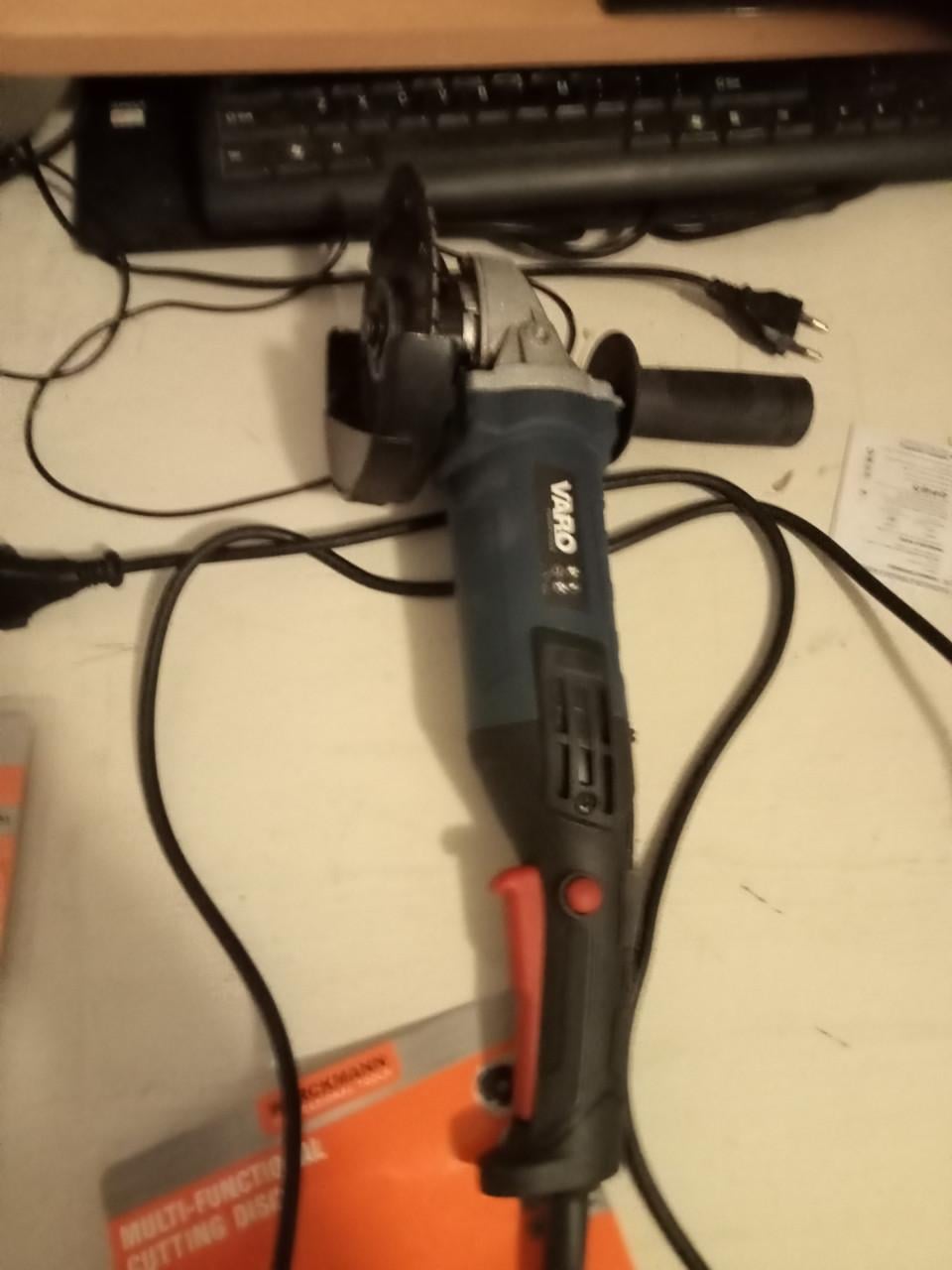 Haakse slijper met schijven