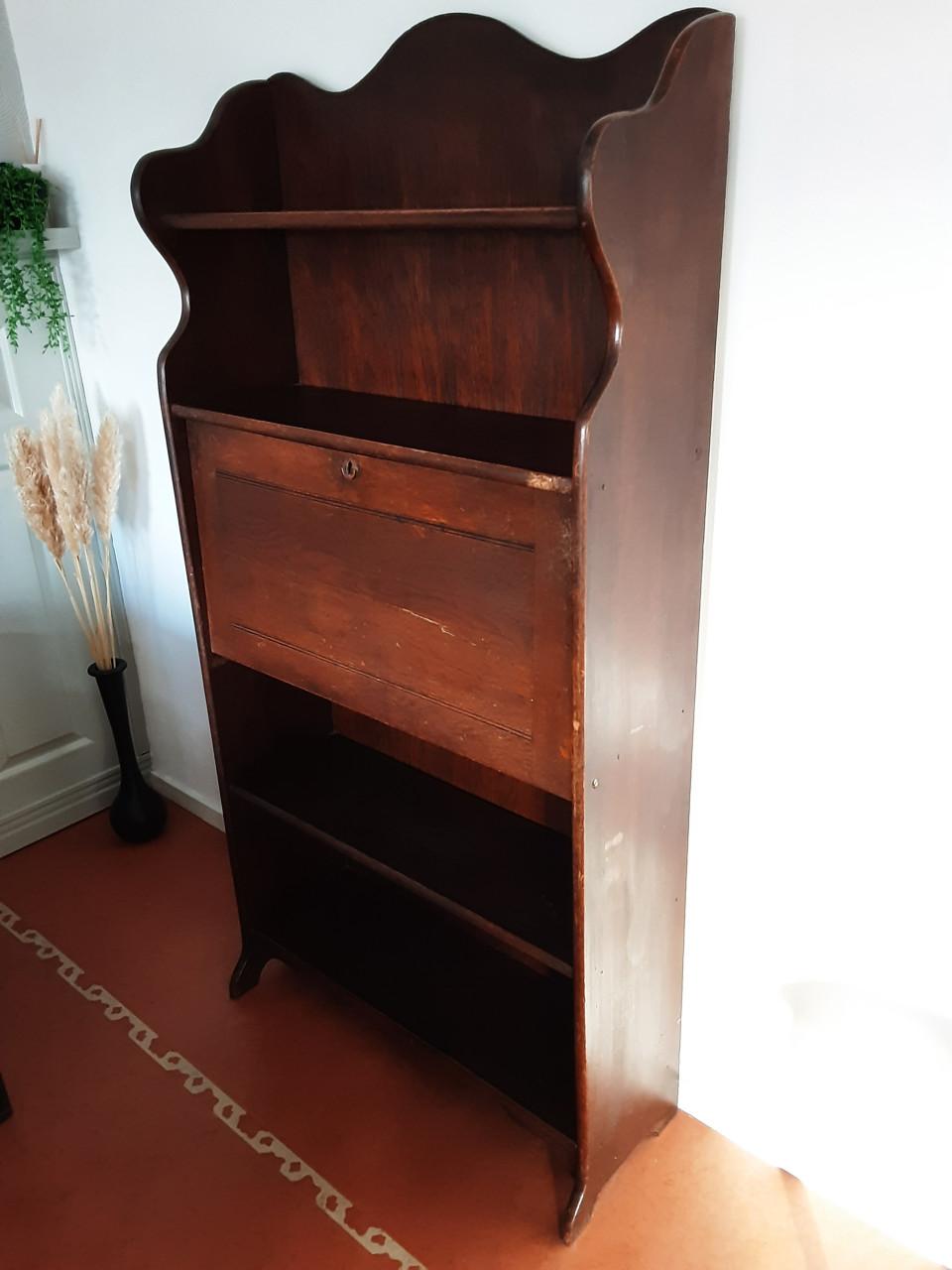 Secretaire ( antiek bureau)