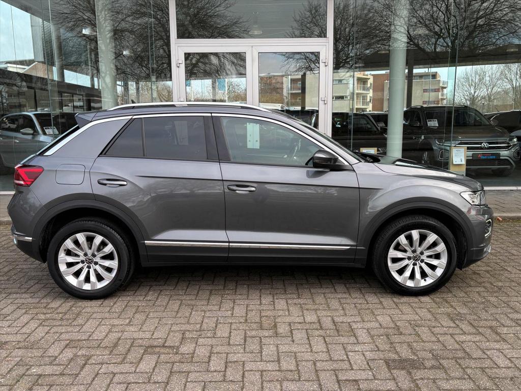 Volkswagen T-roc 1.5 tsi 150pk sport 6 hand|camera|carplay|led|rijklaarprij
