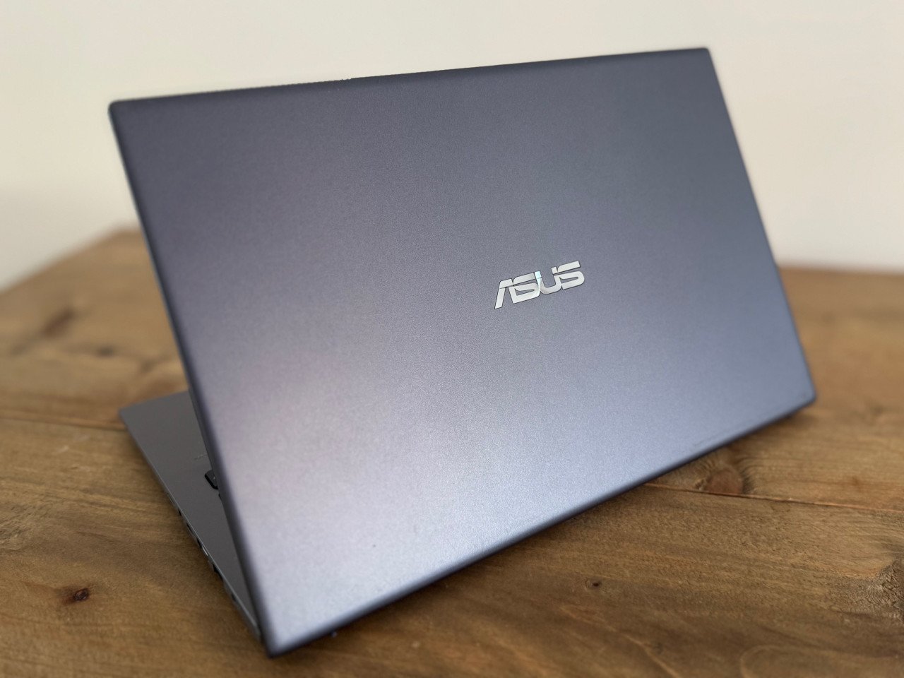 ASUS VivoBook 15   X512F Intel core i3