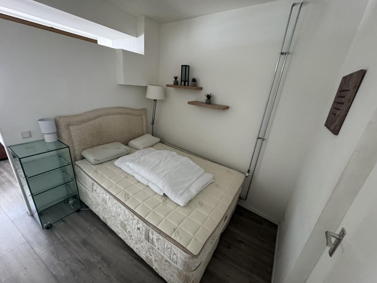 Per 1 augustus te huur: Nette studio in hartje Middelburg | Studio for rent