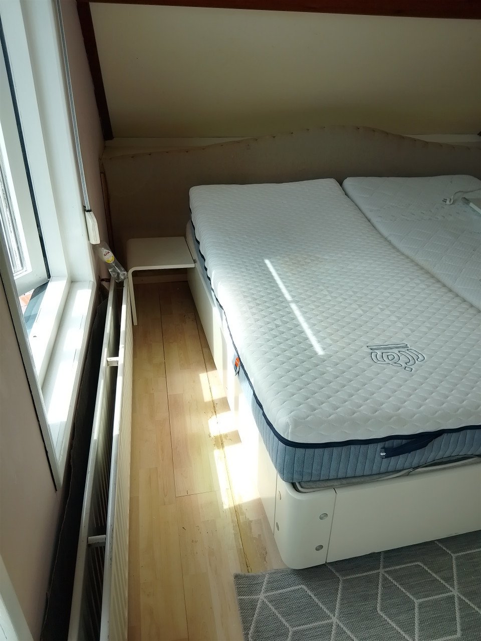 Gratis2pers bed 180x200 Auping