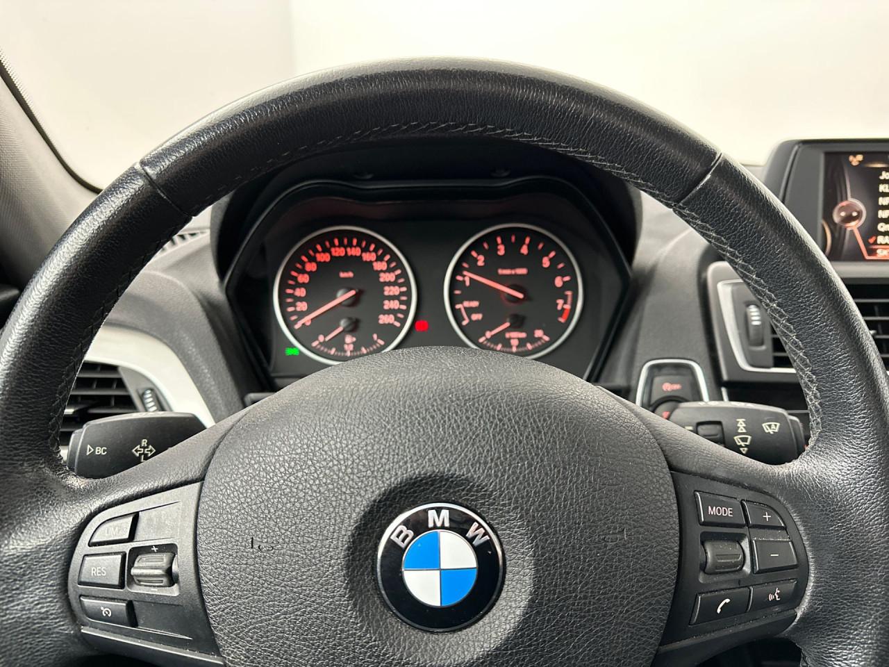 BMW 118i Essential | Cruise Control | PDC | Stoelverwarming