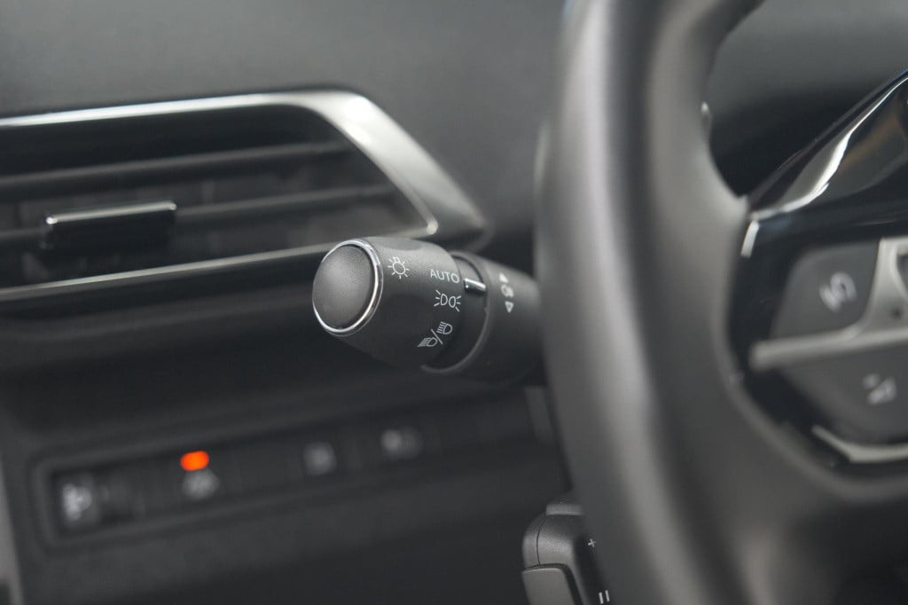 Peugeot 3008 1.6 hybrid 225 allure pack business | camera | navigatie | app