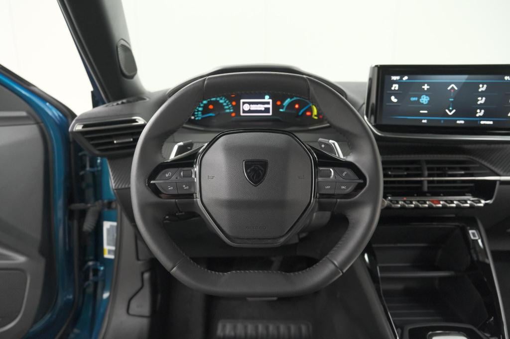 Peugeot 2008 hybrid 136 e-dcs6 style | apple carplay | parkeersensoren | cl