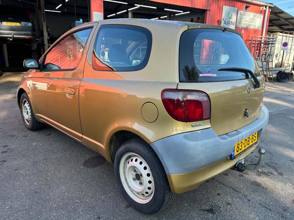 Toyota Yaris 1.0-16v vvt-i terra
