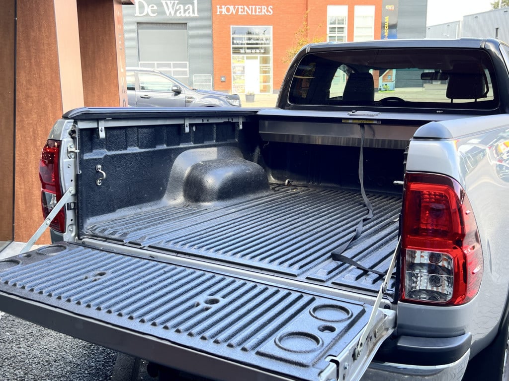 Toyota Hilux 2.4 d-4d-f xtra cab professional | cruise control | dab | came