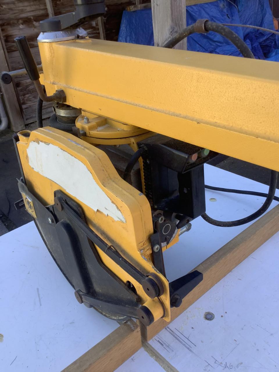 DEWALT DW721 Radiaalzaag Afkortzaag