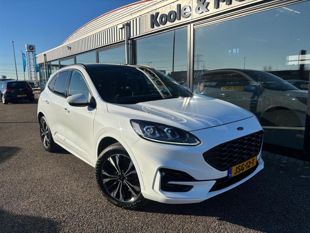 Ford Kuga 2.5 phev e-cvt 225pk st-line x , pano dak , adaptive cc , voorrui