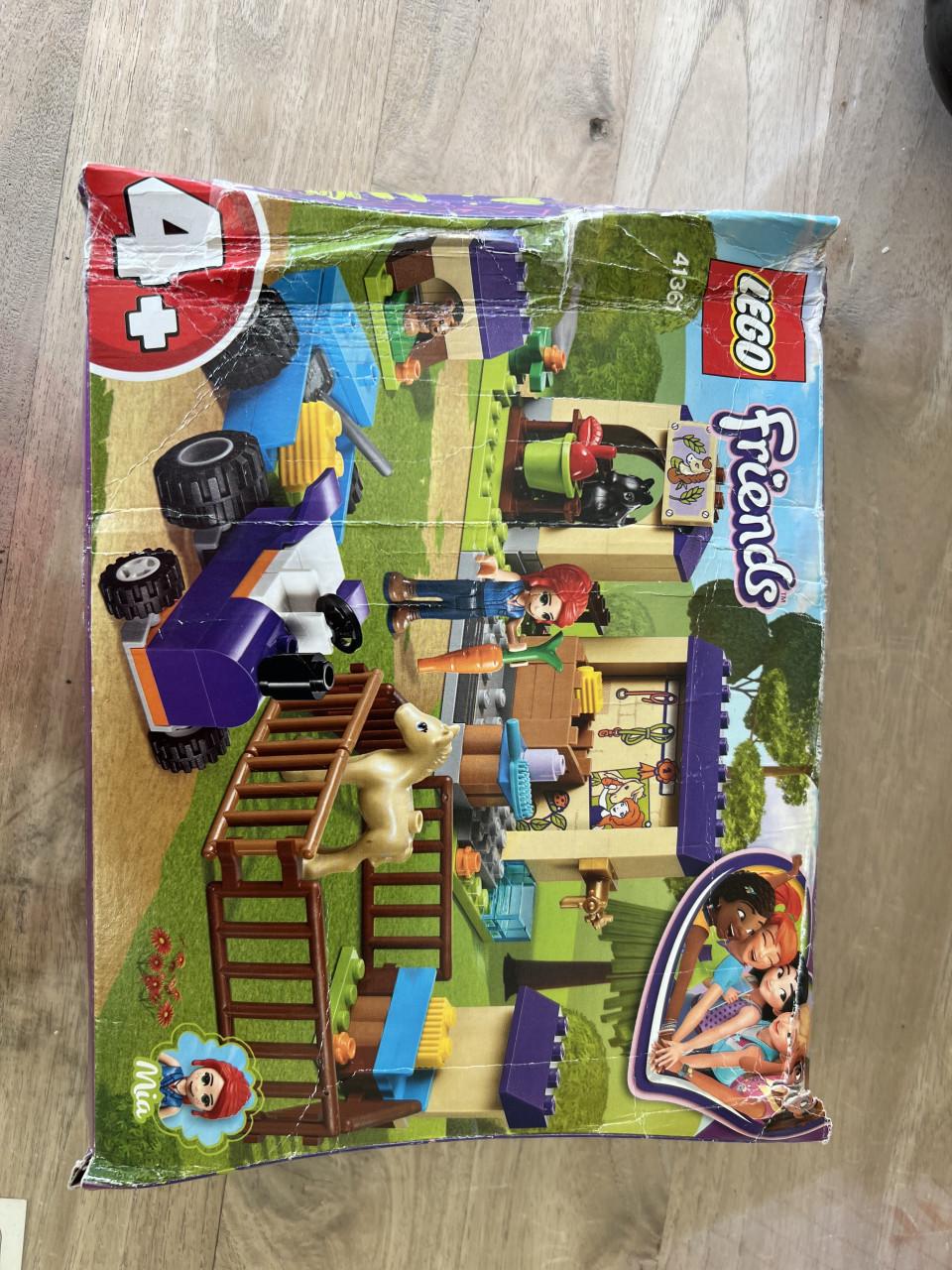 LEGO 41361 Mia’s Veulenstal