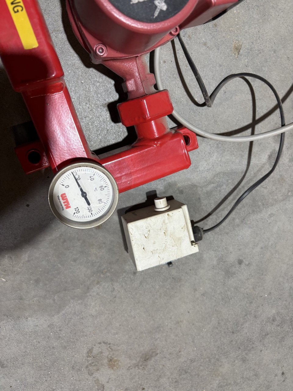 Vloer verwarming verdeler met pomp