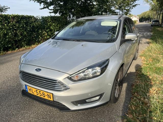 Ford Focus 1.0 titanium edition