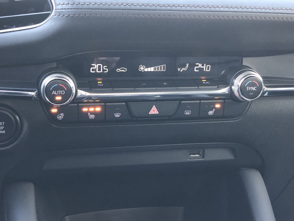 Mazda 3 2.0 sa-x comf. bose leer trh.afn.