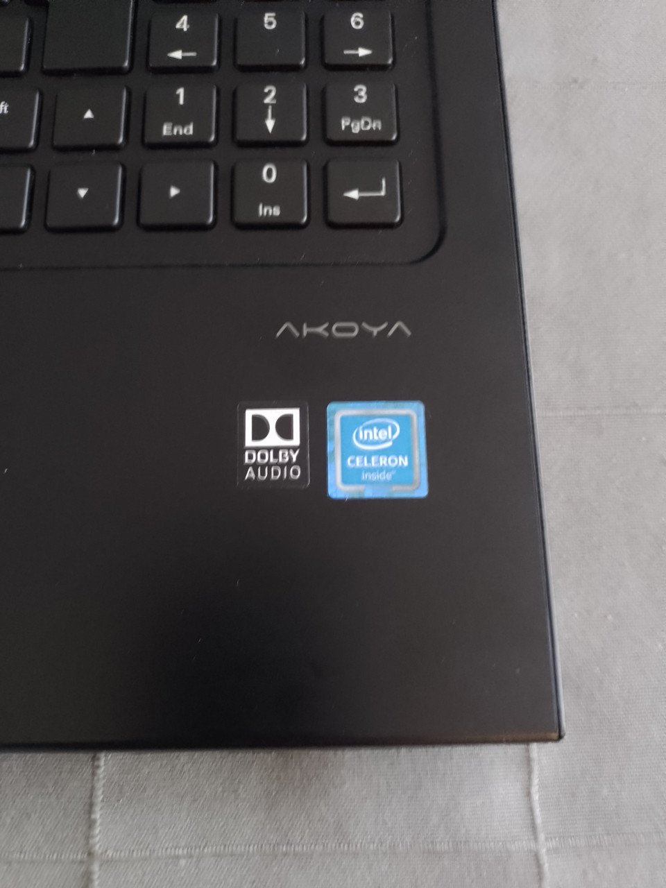 Medion Akoya-W11-SSD-Office2019-WiFi-Webcam-HDMI-Prima Accu