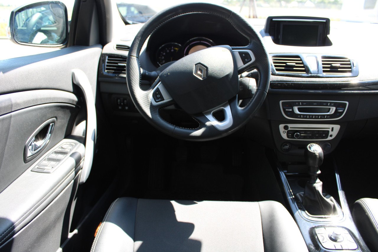 Renault Mégane 1.2 Energy TCe 2013 Zwart Bose Keyless go